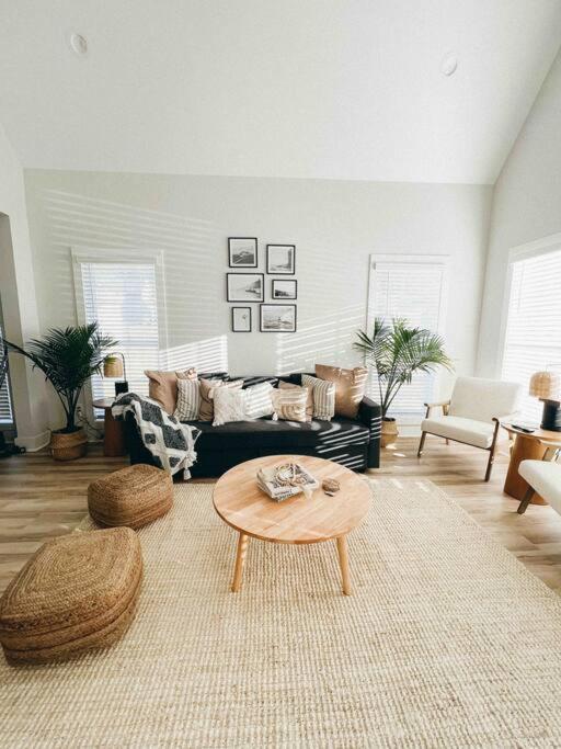 Cozy Coastal Bungalow Опелика Екстериор снимка