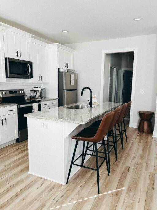 Cozy Coastal Bungalow Опелика Екстериор снимка